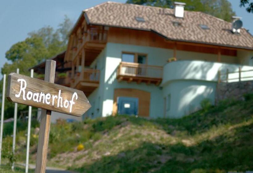 דירת חדר, Roanerhof