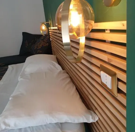 デラックストリプルルーム, B&b Castelluccio