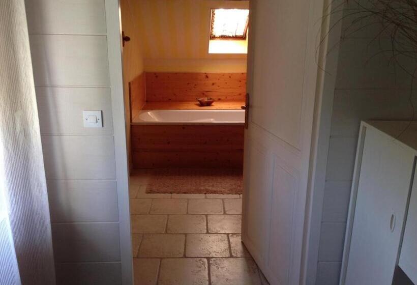 标准间, B&b Le Chant Des Tourterelles Mr Guieau