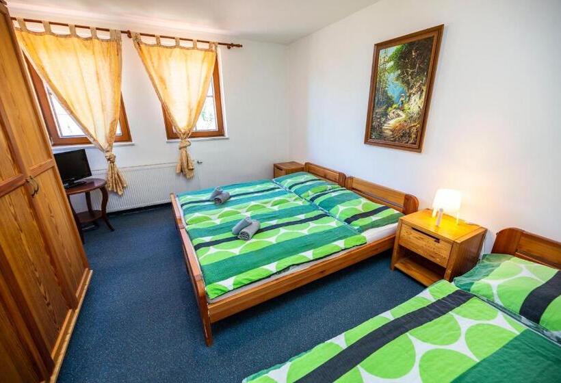 Номер Стандарт Трехместный, Penzion Hamerská Jizba