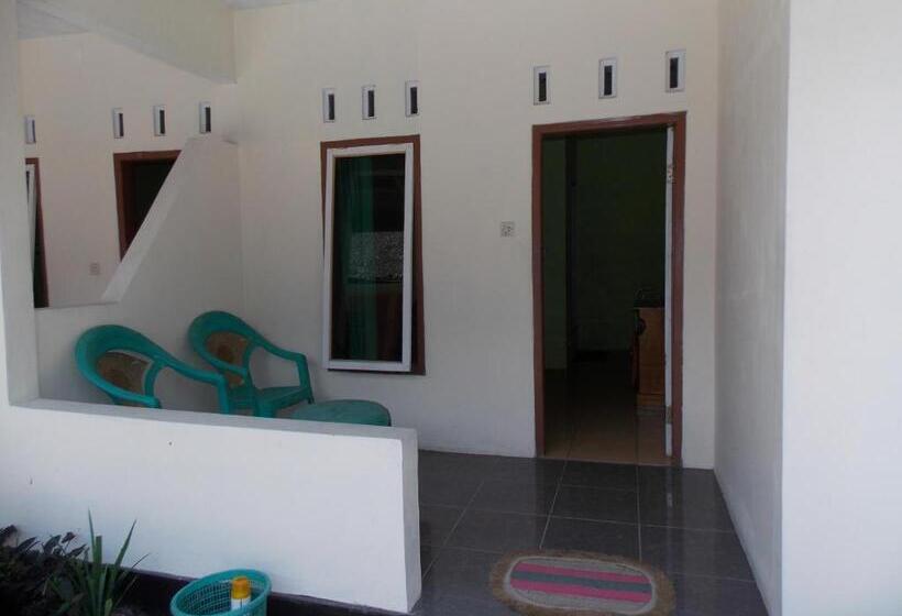 غرفة قياسية, Putra Sindang Asih