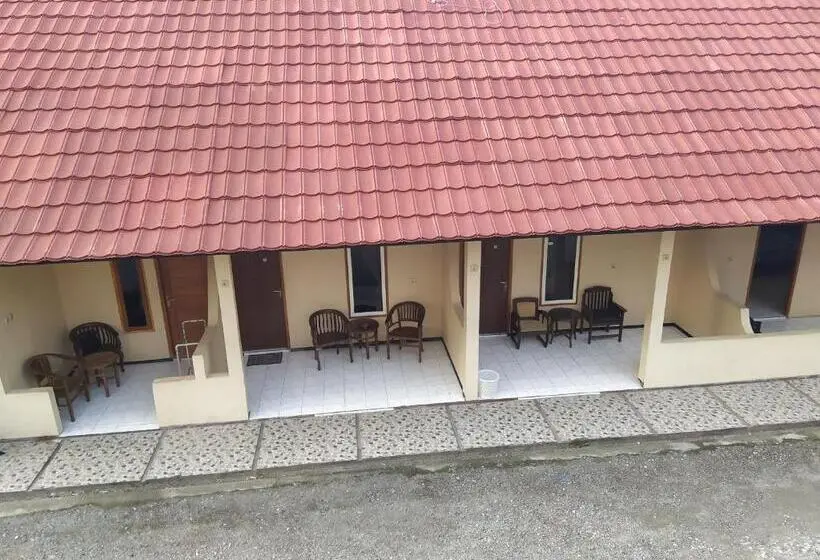 Habitación Deluxe, Putra Sindang Asih