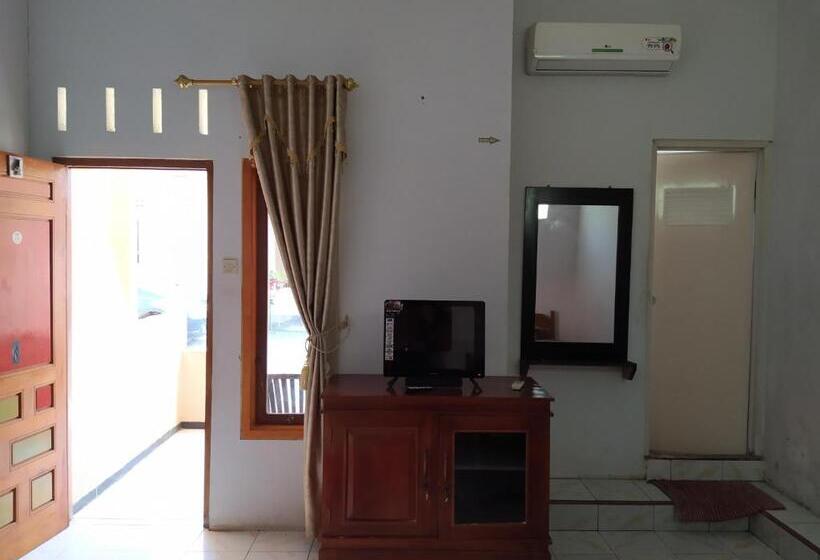 غرفة ديلوكس, Putra Sindang Asih