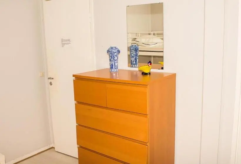 浴室共有スタンダード４人用ルーム, Guest House Tullgatan 24