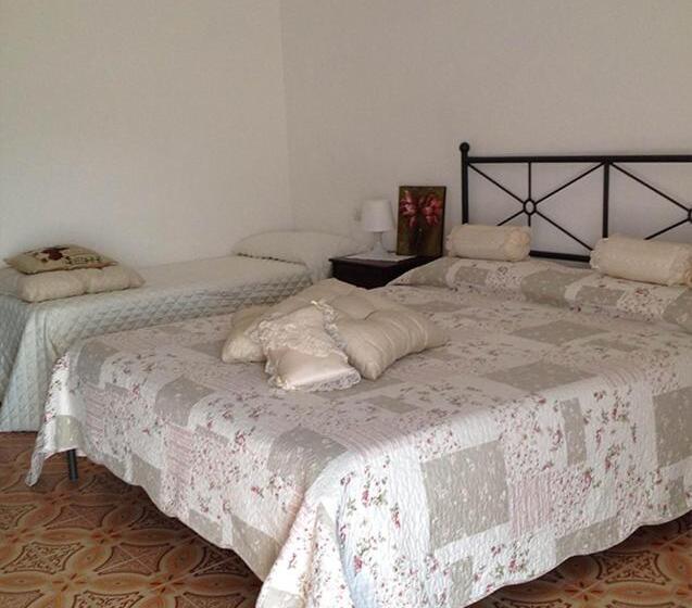 １ベッドルームハウス, Azzurramare Bed & Breakfast