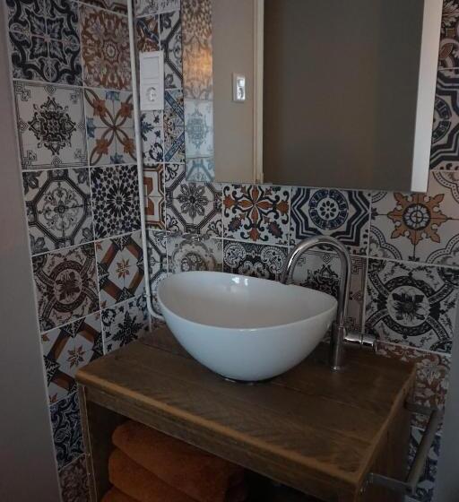 标准间, Bed And Breakfast Kik En Bun