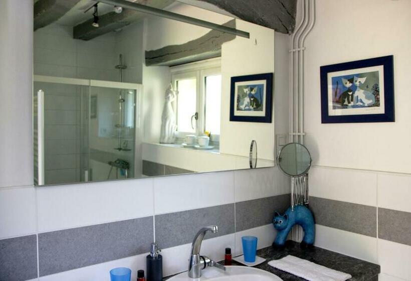 غرفة قياسية, La Butte De Gohier