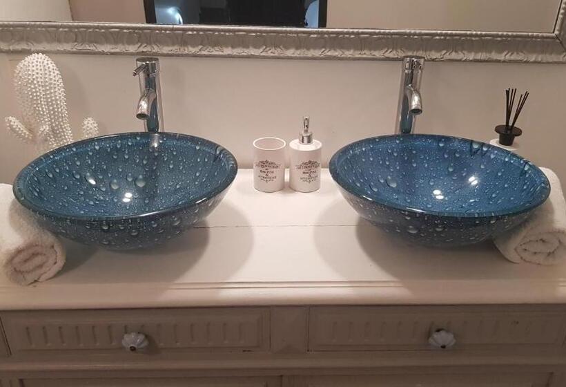 スタンダードトリプルルーム, La Demeure Du Pressoir