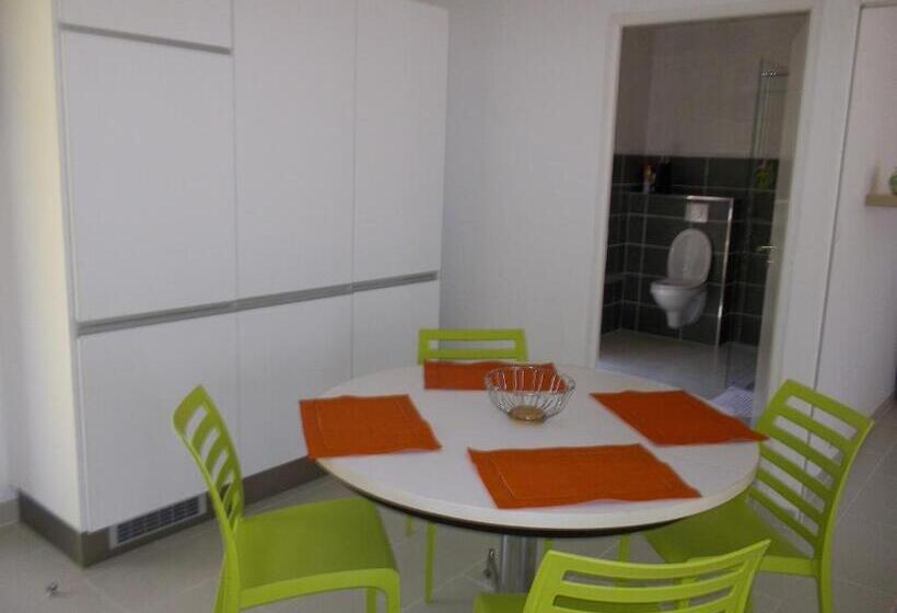 1间卧室的房子, Maprovencale