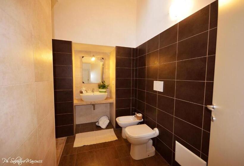 اتاق استاندارد سه نفره, Masseria La Lizza Ospitalità Rurale