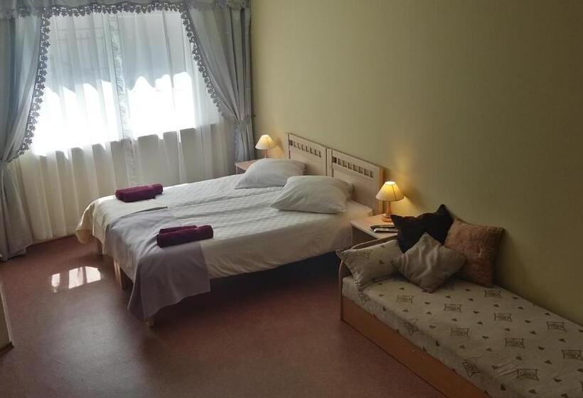 استودیوی استاندارد, Arsenal