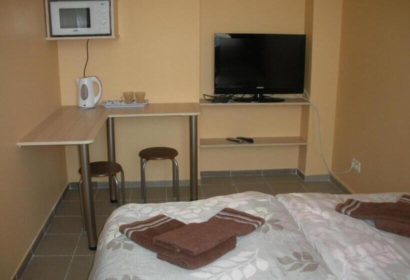 اتاق استاندارد, Arsenal