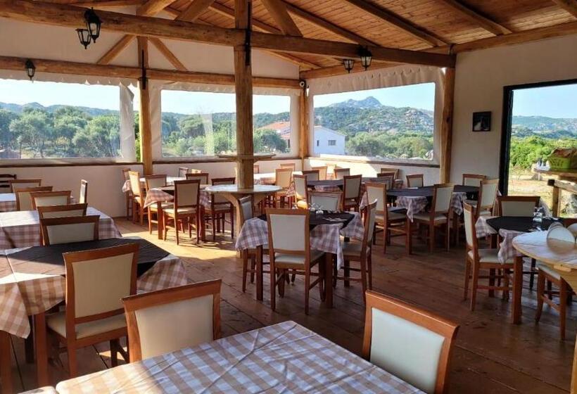 スタンダードトリプルルーム, Locanda Domus De Vida Turismo Rurale