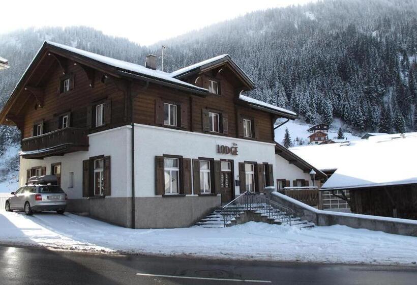 一居室别墅, The Lodge