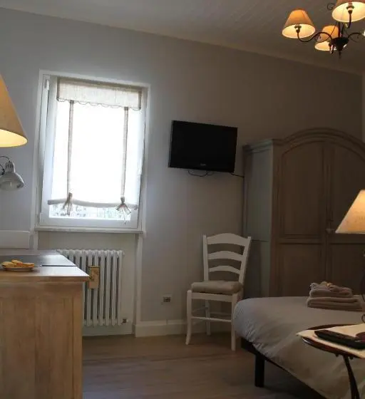 اتاق استاندارد, B&b Nadine