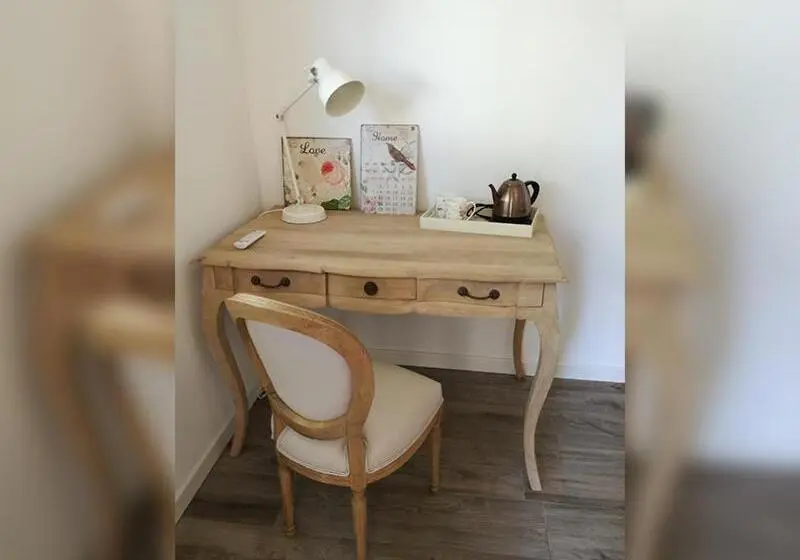 اتاق لوکس, B&b Nadine