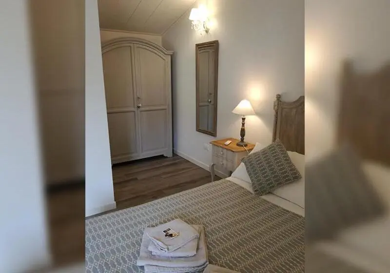 اتاق لوکس, B&b Nadine