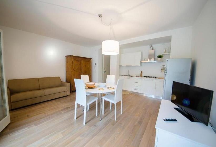 דירת חדר, Ca  Degli Armati