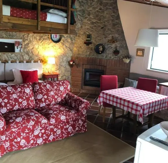 スタンダードスタジオ, Casas Dos Infantes Turismo Rural