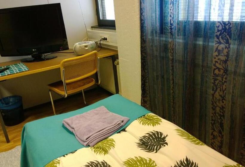 חדר סטנדרד יחיד חדר אמבטיה משותף, Motel Ruskalinna