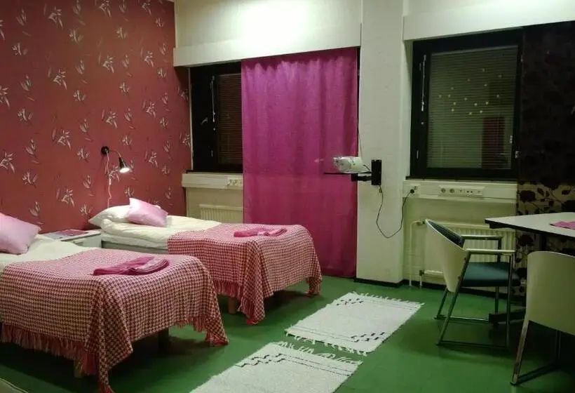 バス共有のスタンダードルーム, Motel Ruskalinna