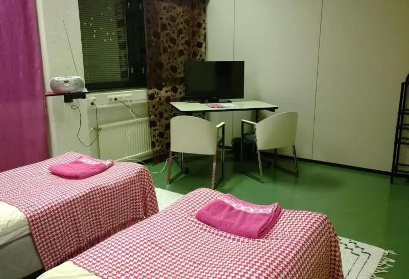 バス共有のスタンダードルーム, Motel Ruskalinna