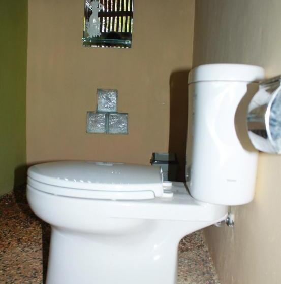 スタンダードバンガロー, Bale Ku