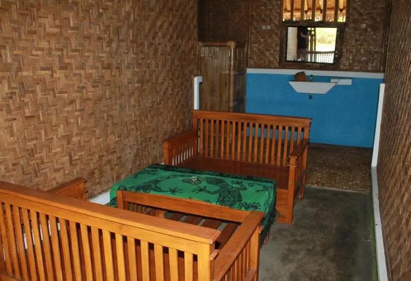 Superior Bungalow, Bale Ku