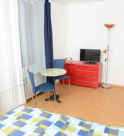 バス共有のスタンダードルーム, Guesthouse Casa Esperanza Basel