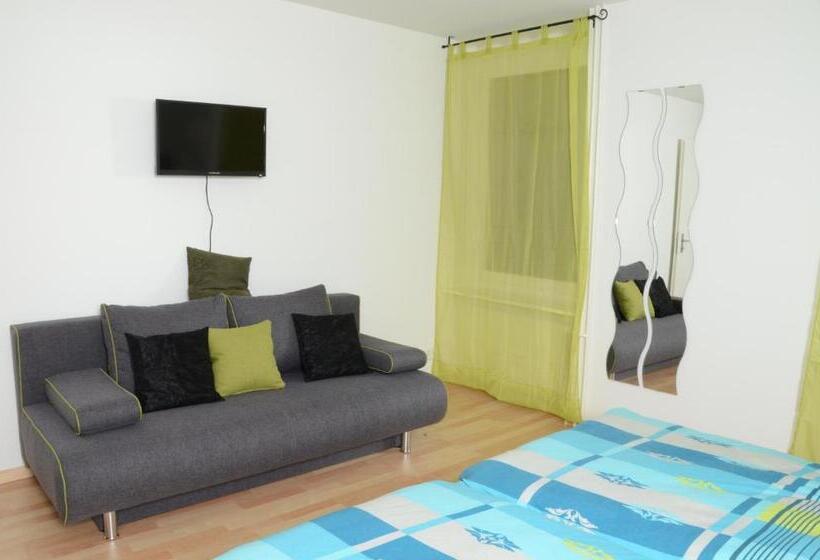 발코니가 있는 2 베드룸 아파트, Guesthouse Casa Esperanza Basel