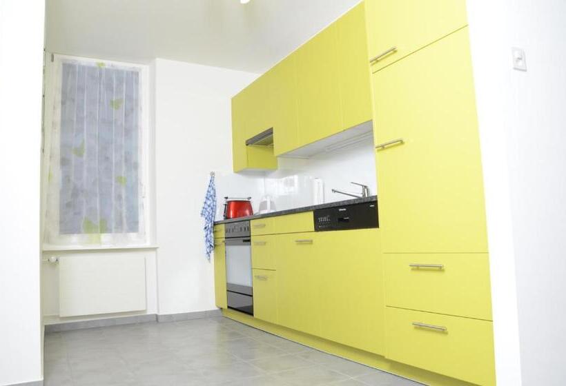 آپارتمان 2 خوابه با بالکن, Guesthouse Casa Esperanza Basel