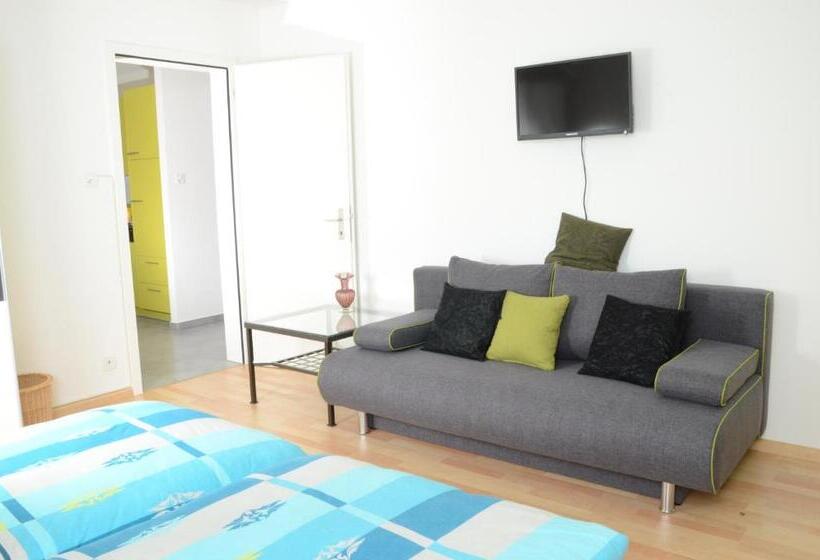 발코니가 있는 2 베드룸 아파트, Guesthouse Casa Esperanza Basel