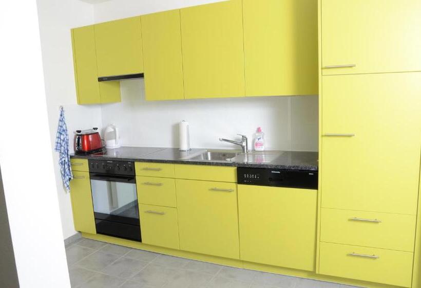 발코니가 있는 2 베드룸 아파트, Guesthouse Casa Esperanza Basel