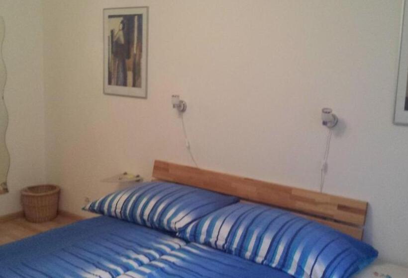 발코니가 있는 2 베드룸 아파트, Guesthouse Casa Esperanza Basel