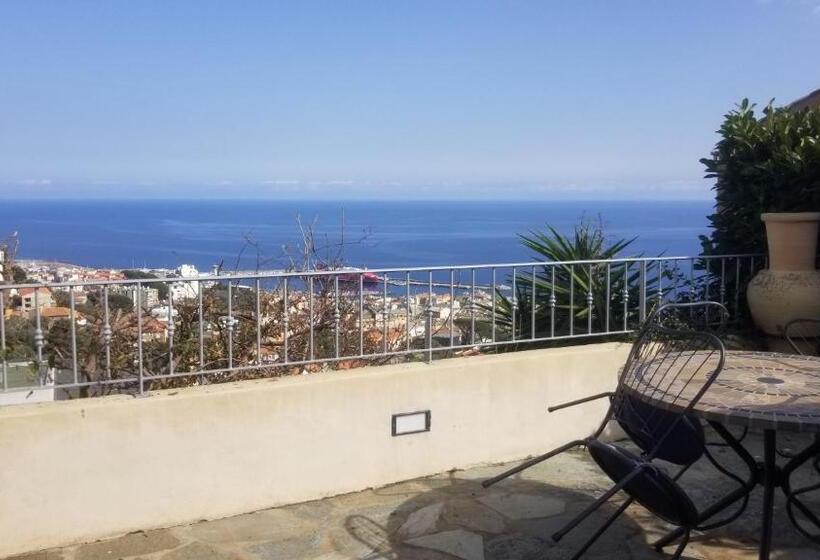 استودیوی استاندارد با چشم‌انداز دریا, Villa Patrizia