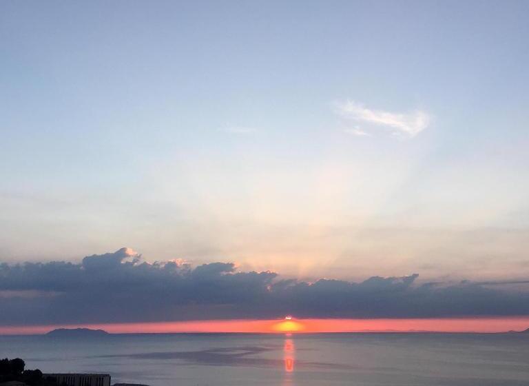 اتاق لوکس با چشمانداز دریا, Villa Patrizia