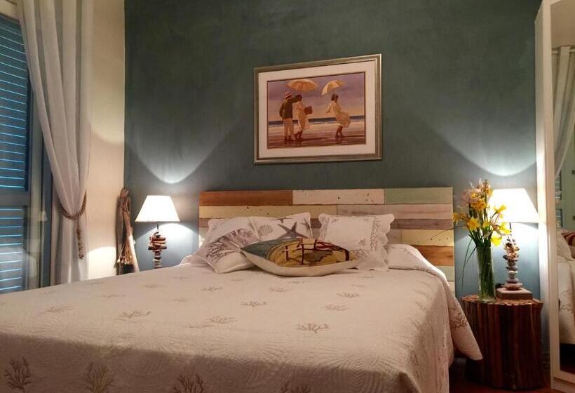 اتاق لوکس با چشمانداز دریا, Villa Patrizia