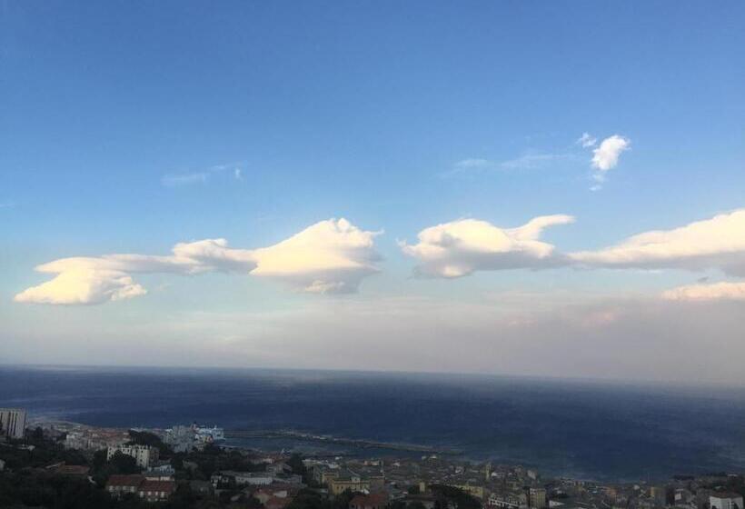 اتاق استاندارد با بالکن و چشمانداز دریا, Villa Patrizia