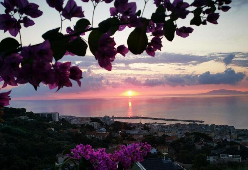 اتاق استاندارد با بالکن و چشمانداز دریا, Villa Patrizia