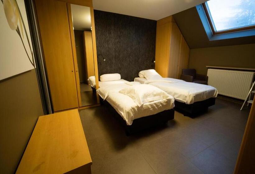 デラックスルーム, Su Ro Bed And Breakfast