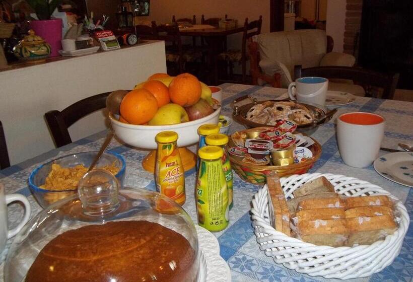 标准三人间, Il Vecchioliveto Di Ornella