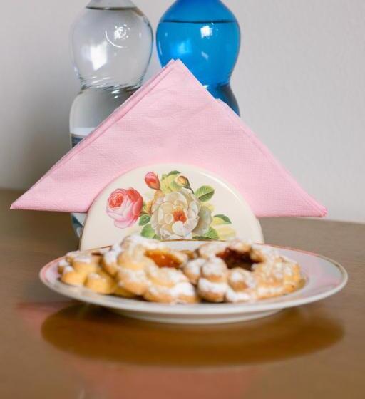 标准三人间, Il Vecchioliveto Di Ornella