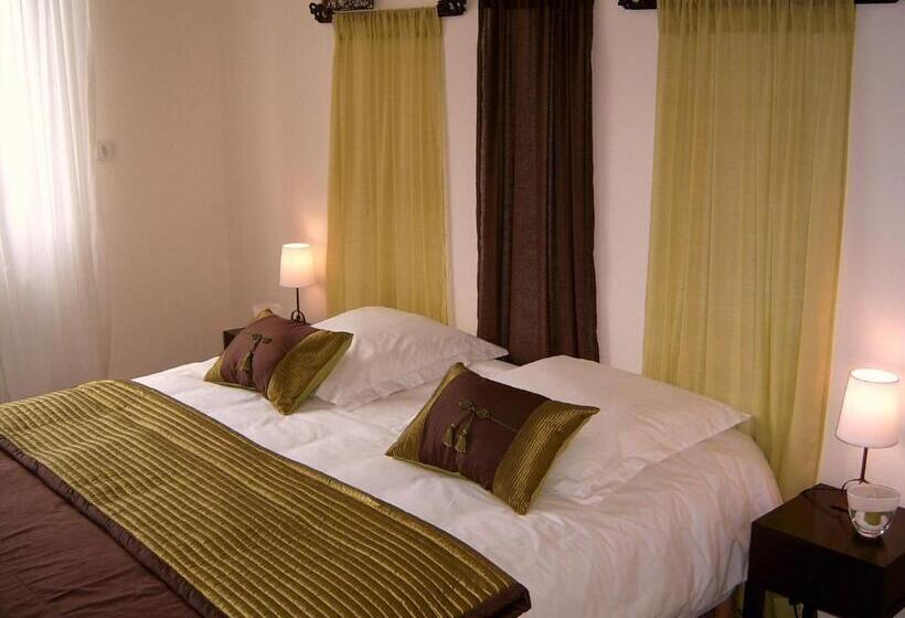 غرفة قياسية, La Villa Camille