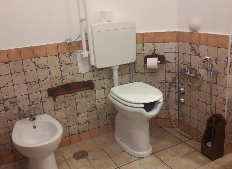 スタンダード4人部屋, Palazzo Conforti Tree House Resort