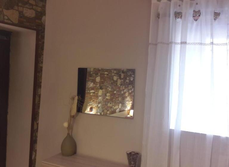 スタンダード4人部屋, Palazzo Conforti Tree House Resort