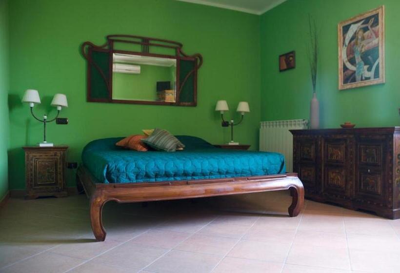 スタンダードトリプルルーム, Palazzo Conforti Tree House Resort