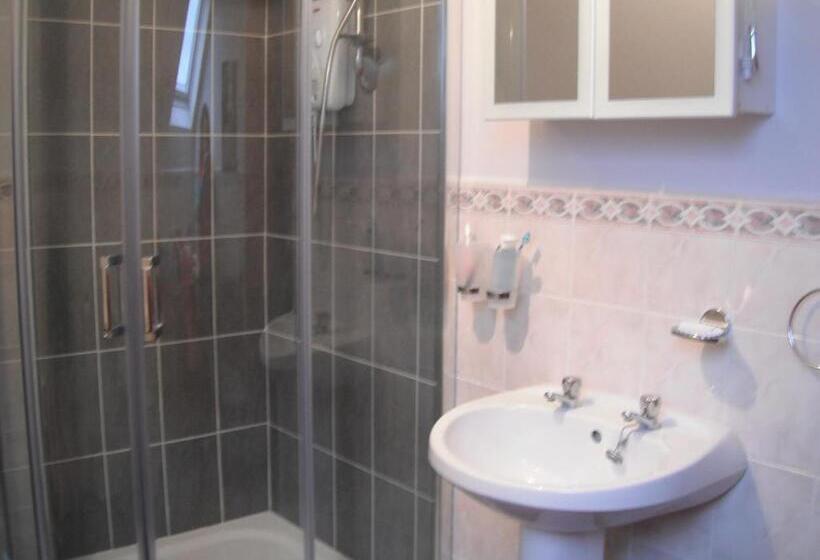 Семейный Номер, Narrow Gauge B&b