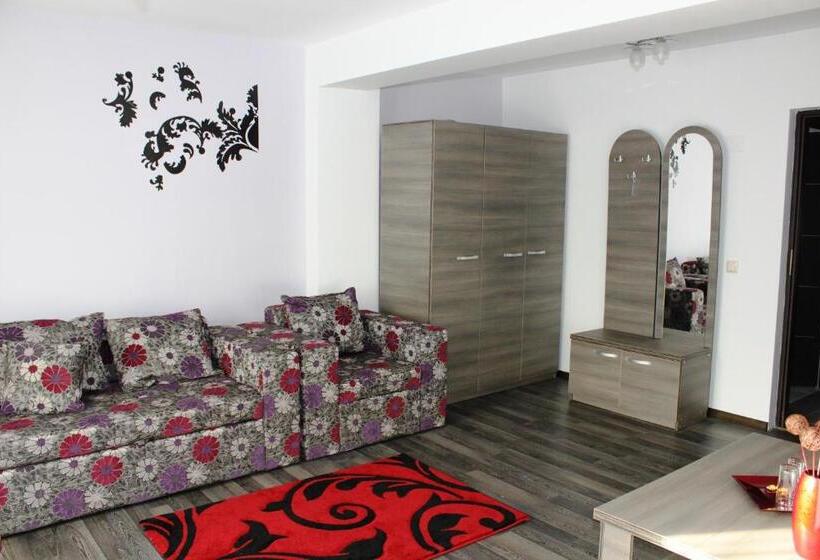 스탠다드 스튜디오 정원 전망, Eden Maison