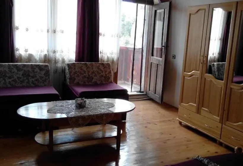 バス共有のスタンダードルーム, Elida Guest House