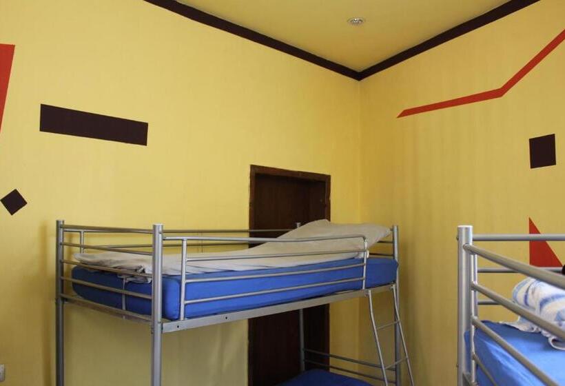 تختخواب در اتاق مشترک, Fun House